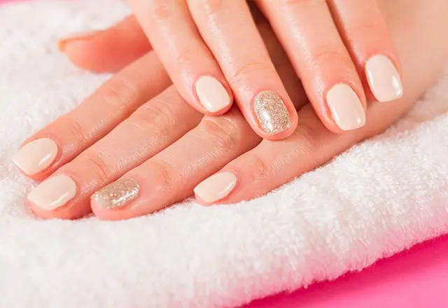 Simple Nail Design on each finger